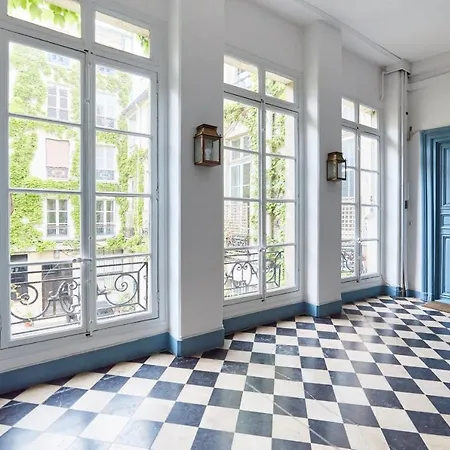 Francs Bourgeois - Le Marais Париж