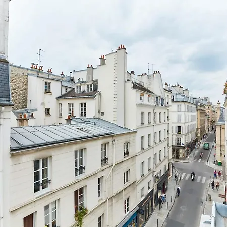 Francs Bourgeois - Le Marais Париж